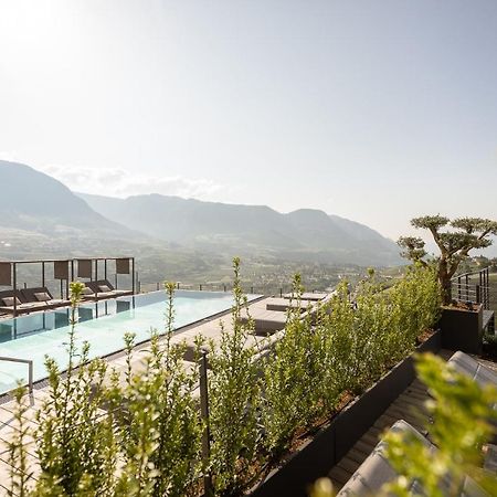 Landsitz Stroblhof Hotel Tirolo Bagian luar foto